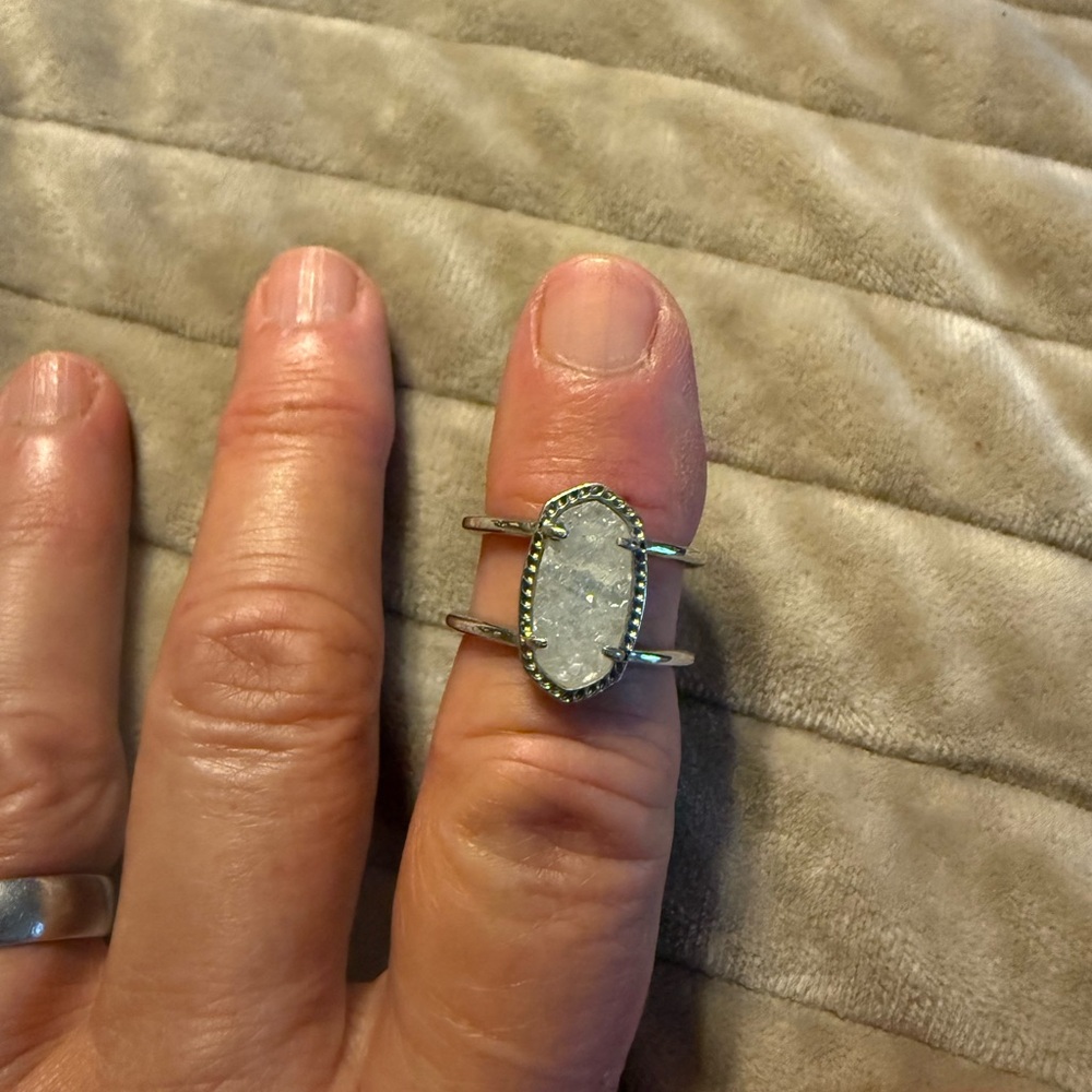 Kendra Scott Ring - Picture 3 of 7